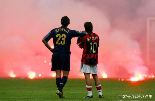 扎卡：阿隆索不在乎球员名气和身价，训练足够努力就会有机会（扎卡：阿隆索重视训练态度而非名气与身价，努力者自有机会）