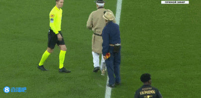 拜仁德甲13轮净胜球+40五大联赛第一，比第二名巴萨多了15球（德甲13轮过后，拜仁净胜球+40领跑五大联赛，领先巴萨15球）